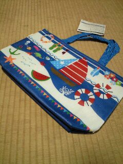 �y�b�g�{�g���̃I�}�P